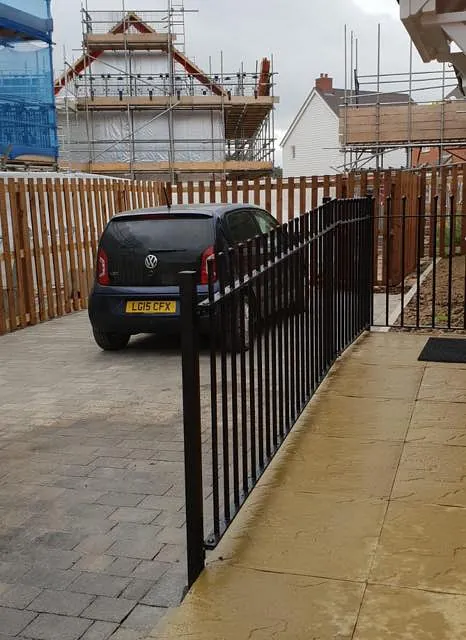 A small metal fence