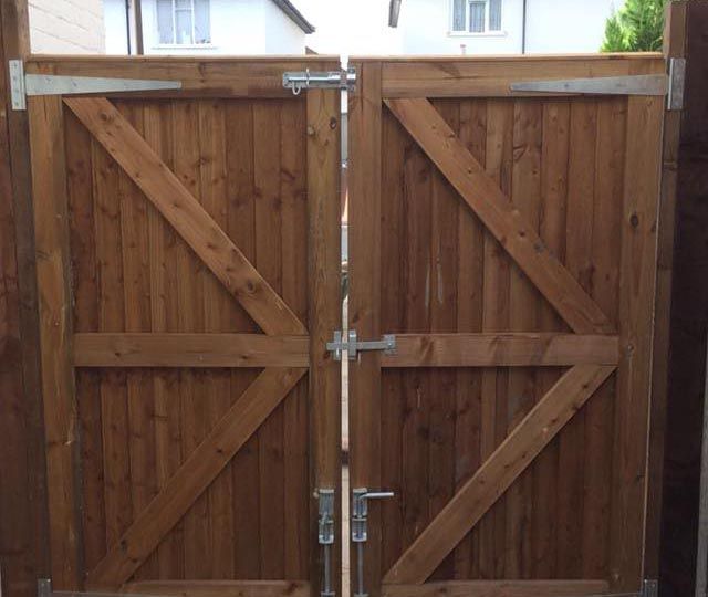 A double fence gate